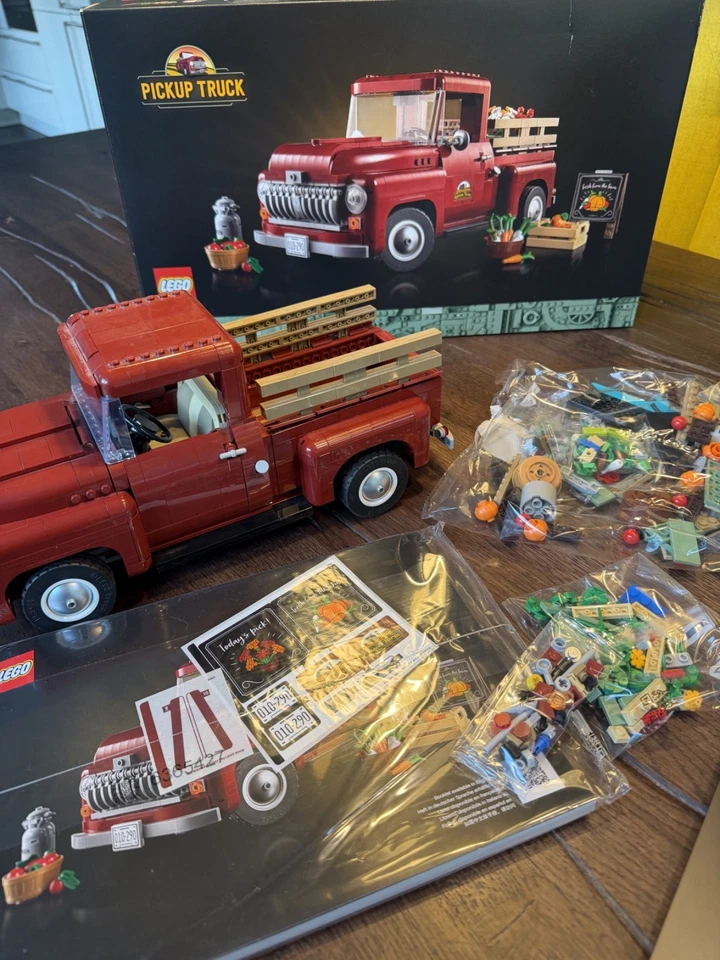 LEGO Icons 10290 Pickup Truck, Foto 2 von 2