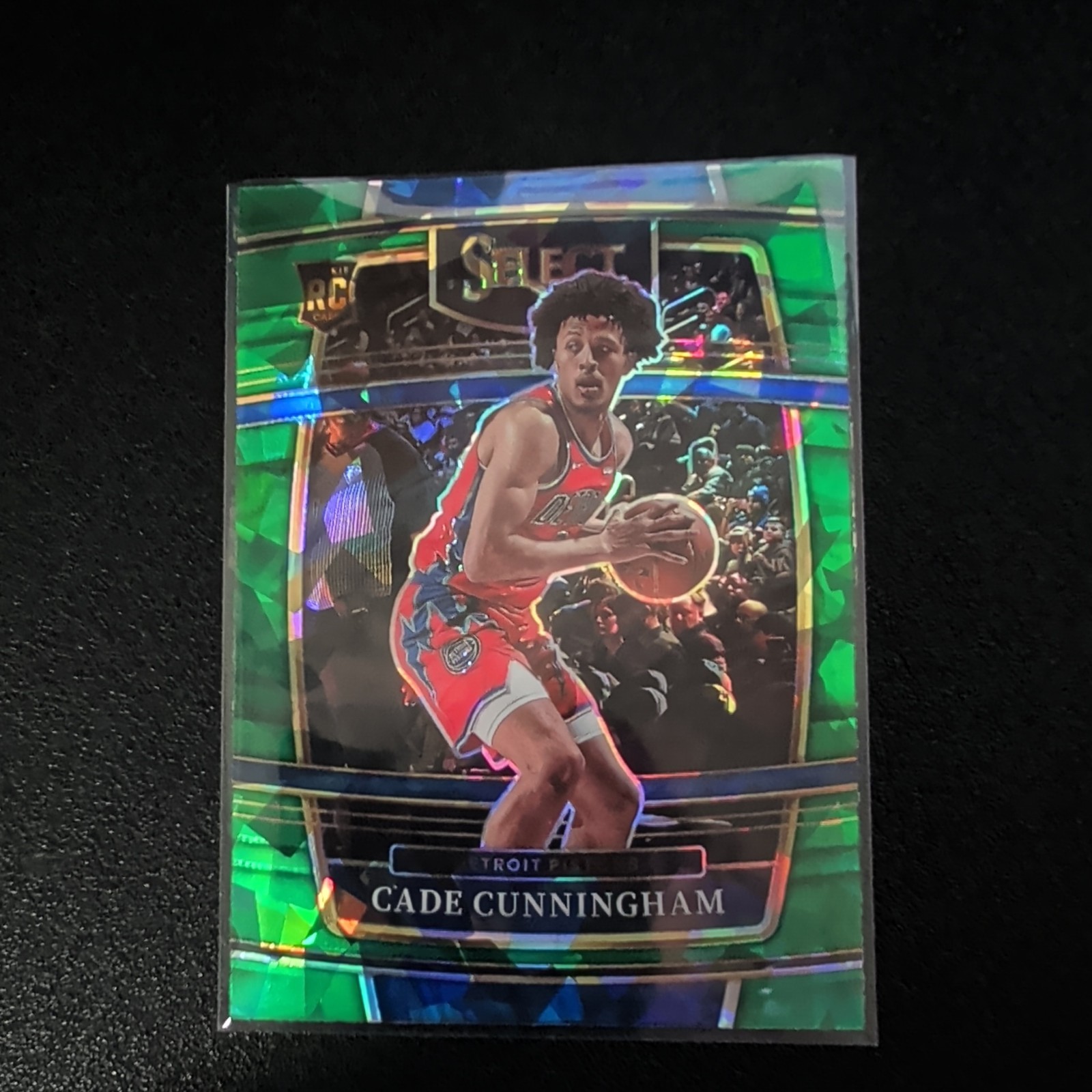 2021-22 Select Cade Cunningham Green Cracked Ice Prizm SP RC Concourse #11 NM