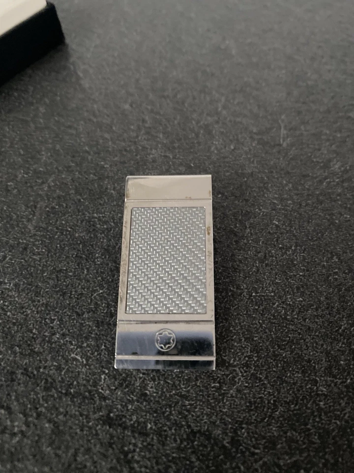 Fermacarte fermasoldi Montblanc mai usato Mont Blanc ferma soldi carte - Immagine 3 di 4
