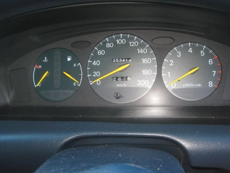 MITSUBISHI MAGNA LEFT HEADLAMP TR-TS HELLA 03/1991-04/1996 - image 4 of 4