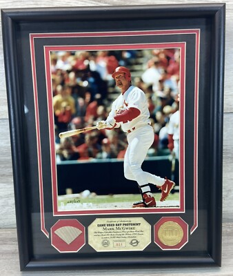 Mark McGwire Game Used Bat Highland Mint & Coin Framed 621/643 COA Limited New