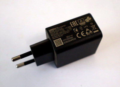 Adapter/ Netzteil - LITEON ModellPA-1100-25 - 2 A - 5,2 V - schwarz