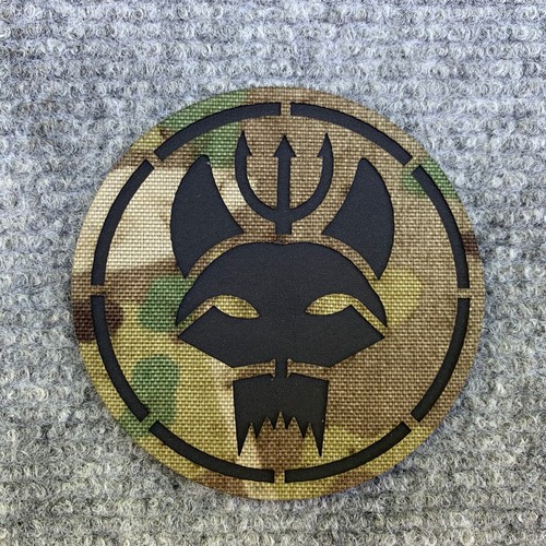 IR lasergeschnittener Dreizack Moral Patch, Multicam, AOR1, schwarz rot reflektierend, DICHTUNG - Bild 4 von 7