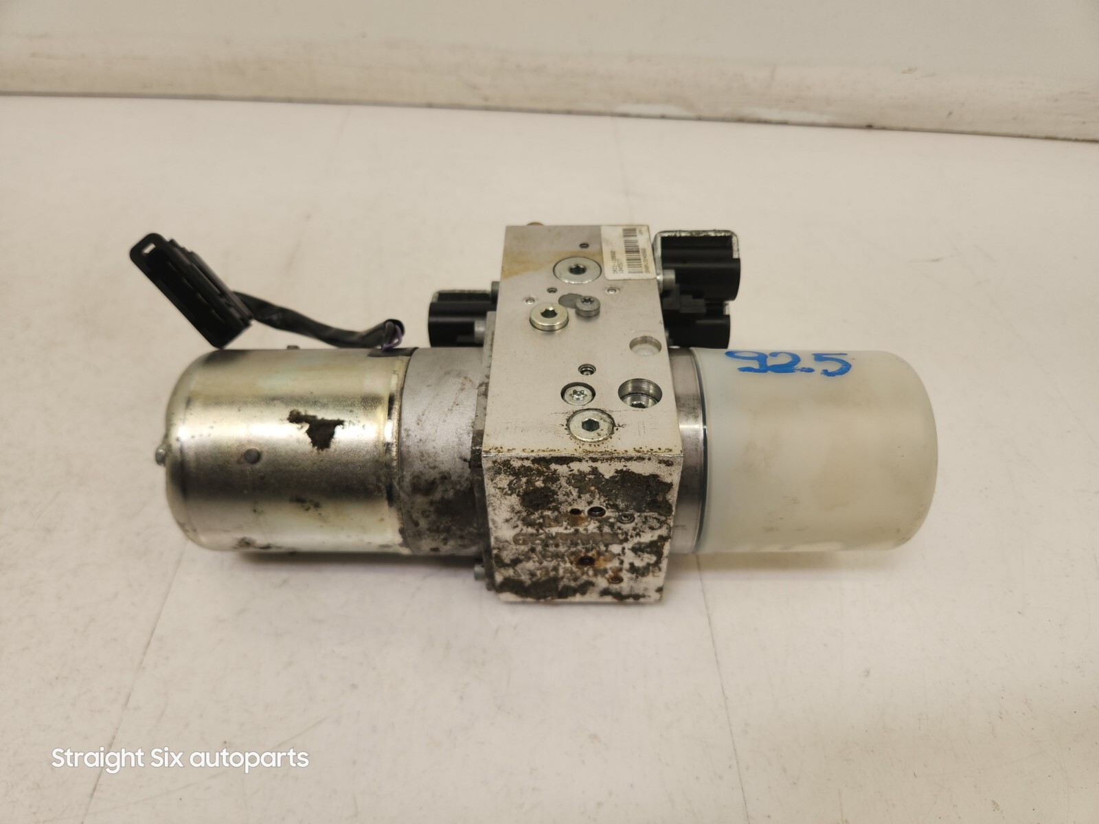 BMW Z4 Series E89 Roadster Cabrio Convertible Roof Pump Motor 