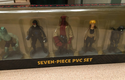 DARK HORSE COMICS MIKE MIGNOLA'S HELLBOY SEVEN-PIECE PVC SET