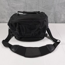 Calumet Photo Camera Shoulder Bag Black Padded DSLR Mirrorless Dividers Strap