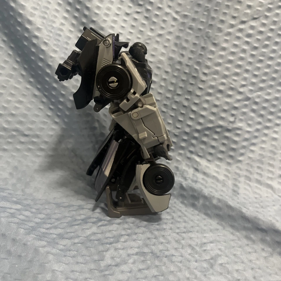 变形金刚战争适用于Cybertron Studio系列玩家版豪华路障02 — 第 2/4 张图片