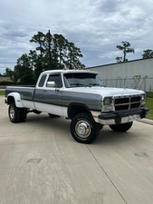 1993 Dodge Ram LE Club Cab 4x4 5 Speed Manual