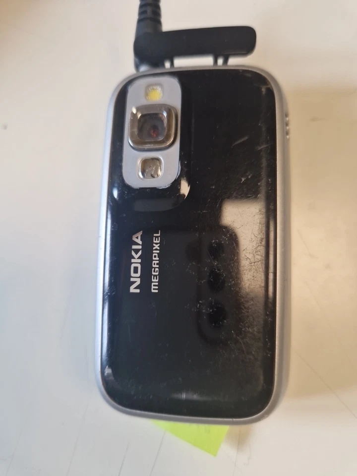 NOKIA 6111 FUNZIONANTE CON BATTERIA Originale cellulare classico anziani  - Immagine 3 di 3