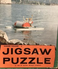 Milton Bradley 12-16 Years 750 - 999 Pieces Contemporary Jigsaw