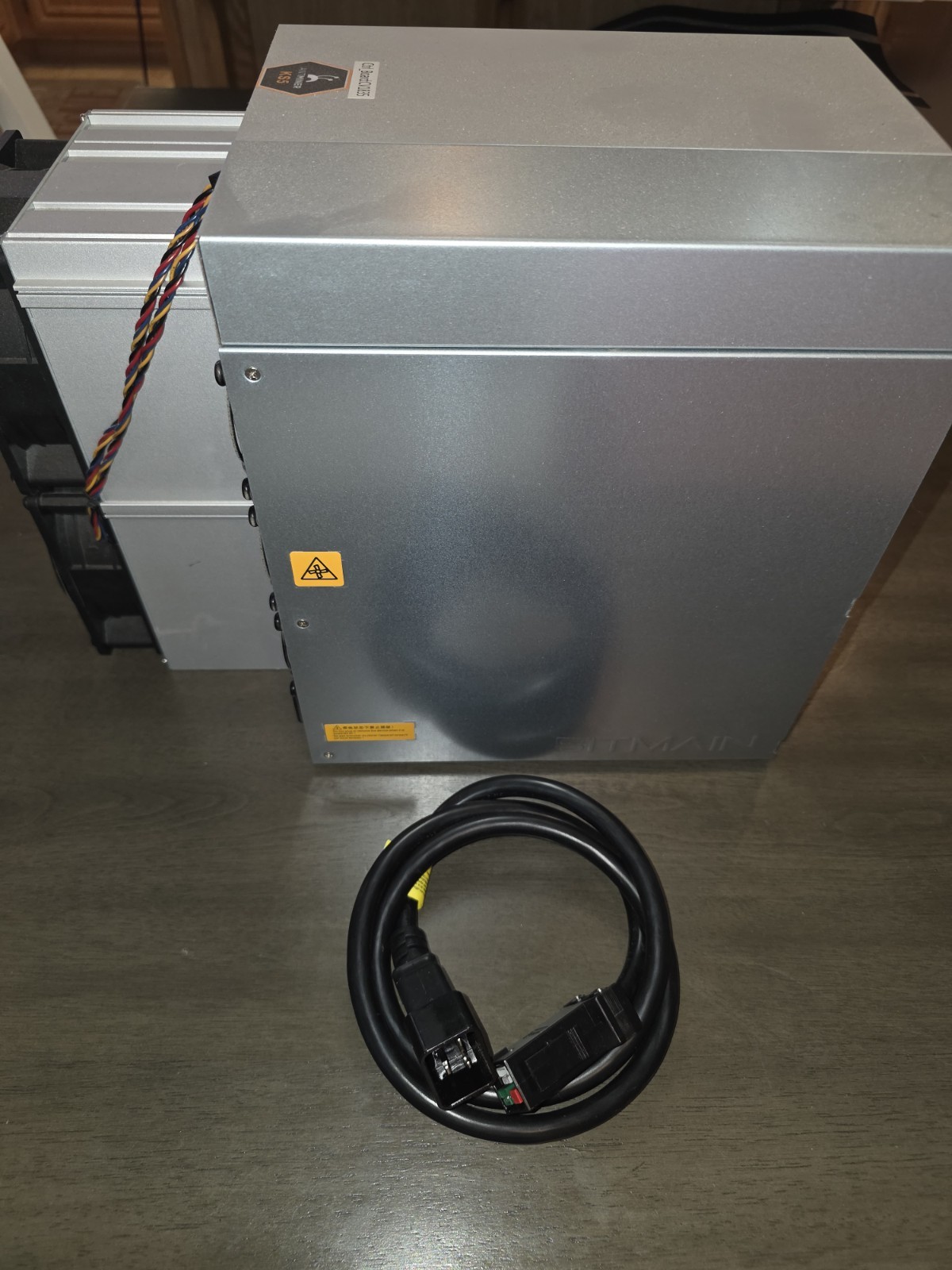 Bitmain Antminer KS5 pro 21T 3150w Kaspa Crypto Kas Miner with PSU stock