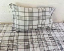 Threshold XL FULL Gray Plaid Flat Sheet/Pillo...