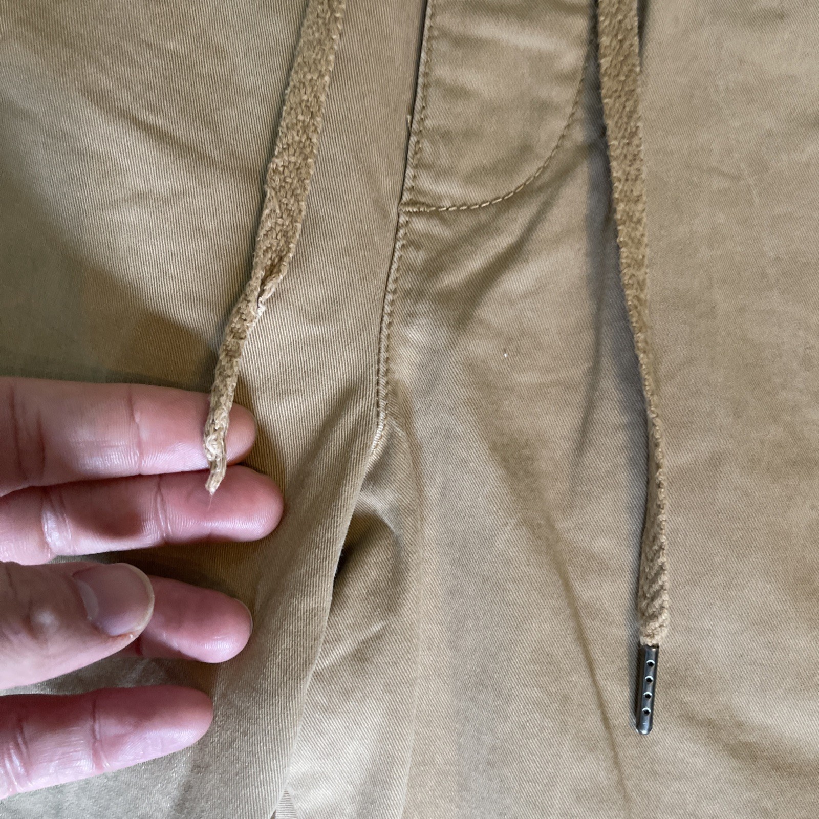 Gap Cargo Joggers drawstring with cuffed ankle me… - image 2