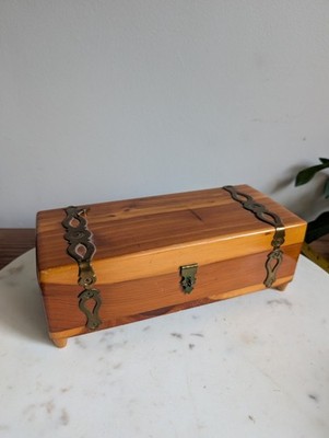 Vintage Cedar Music Box Elko Nevada Souvenir Jewelry Keepsake Chest Wood