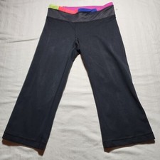 Under Armour Womens Leggings Small Black Fitted Elastic Hip All Season Gear Logo