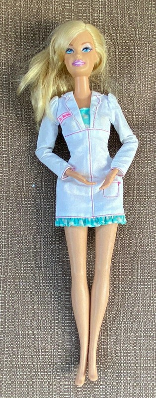 2009 Barbie I Can Be A Newborn Baby Doctor Doll #N7646 