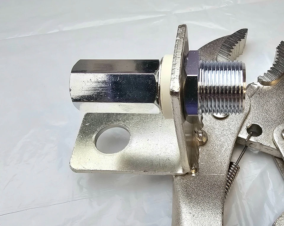 Workman Quick Release CB Radio Antenna Vice Grip Mirror Mount with SO239 Stud - Image 4 of 4