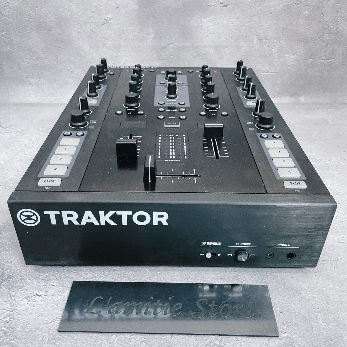 Native Instruments Traktor Kontrol Z2 DJ Mixer 2 + 2-Channel Native Instruments Traktor Kontrol Z2 DJ Mixer 2 + 2-Channel