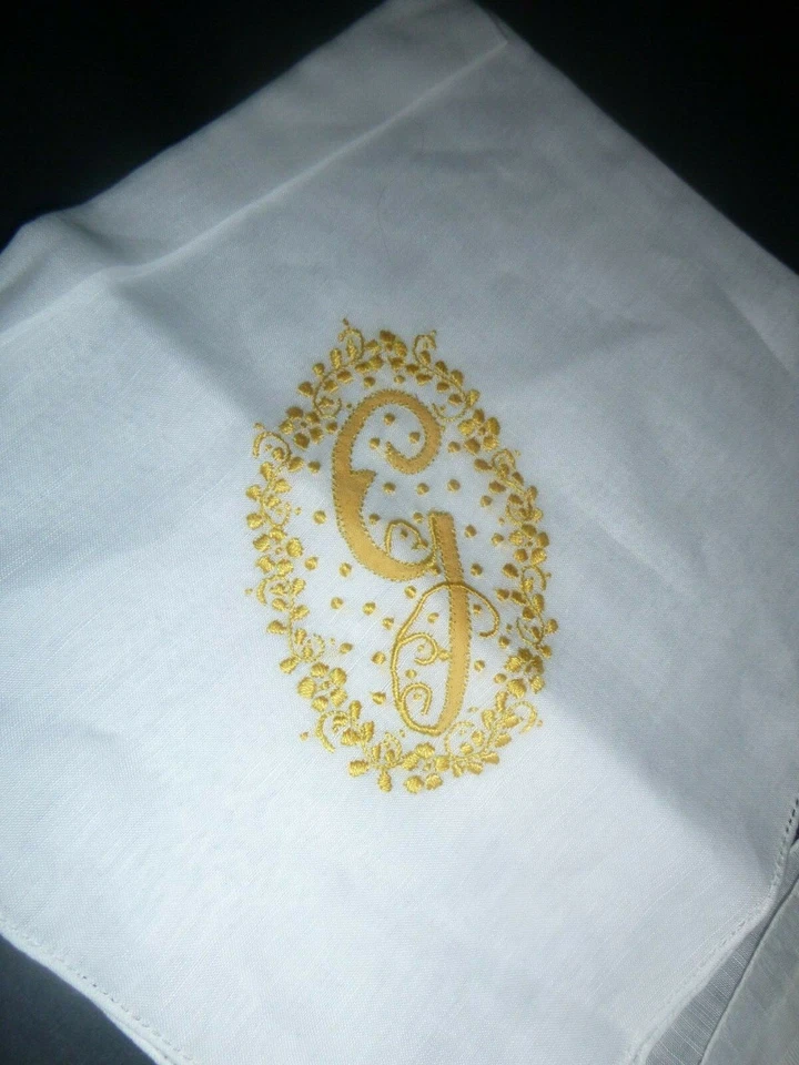 Juego De Colección 3 Pañuelos de Boda Madeira Bordados Mono G Apliques Foto 2 de 4