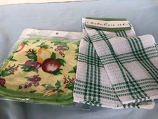 NEW Set of 2 Fruit Potholders & 2 Dish Cloths Green/White #G7