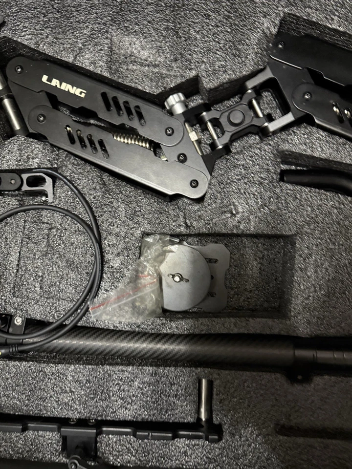 LAING CARBON FIBER STEADYCAM  ARM, GLIDER, VEST Excellent Cond. Professional - Image 4 of 4
