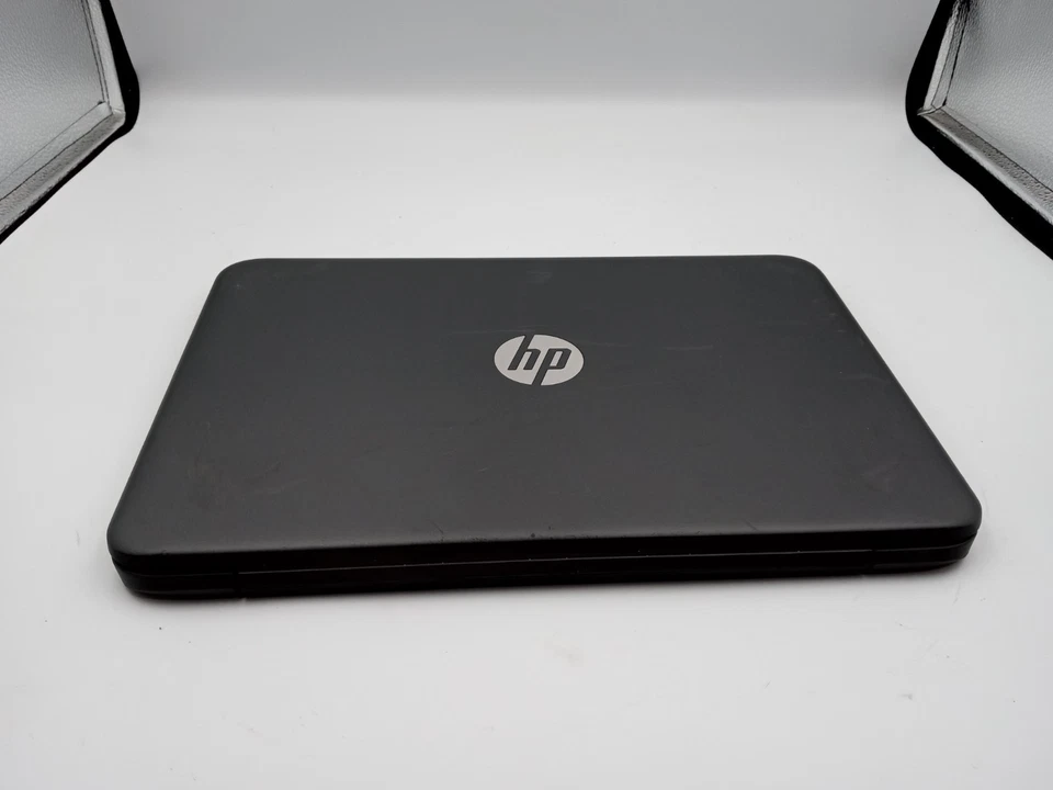 Portátil HP Stream 11 Pro G2 11" Intel Celeron 4GB 64GB W11 - BATERÍA DEFECTUOSA - RR Foto 4 de 4