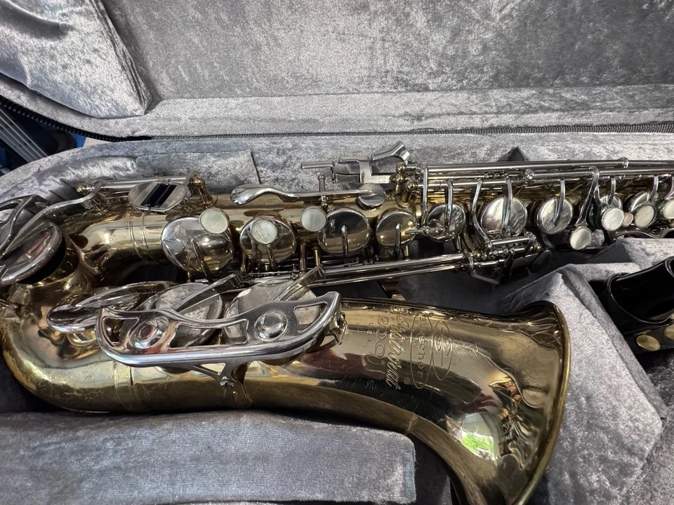 Saxo alto Buescher Aristocrat 200 para piezas o reparación Foto 3 de 4