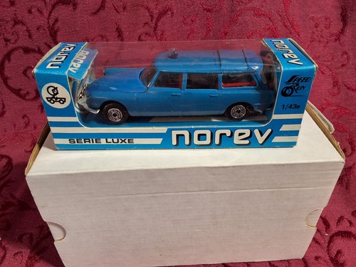 Vintage Norev 1/43 Break ID 19 Ambulance No 40 Series D - Picture 3 of 5