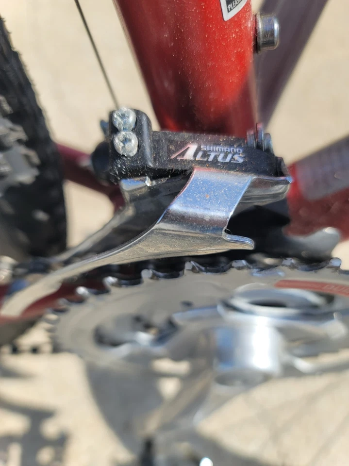 Gary Fisher Wahoo Mountain Bike - recently updated, excellent condition, red - Image 4 of 4