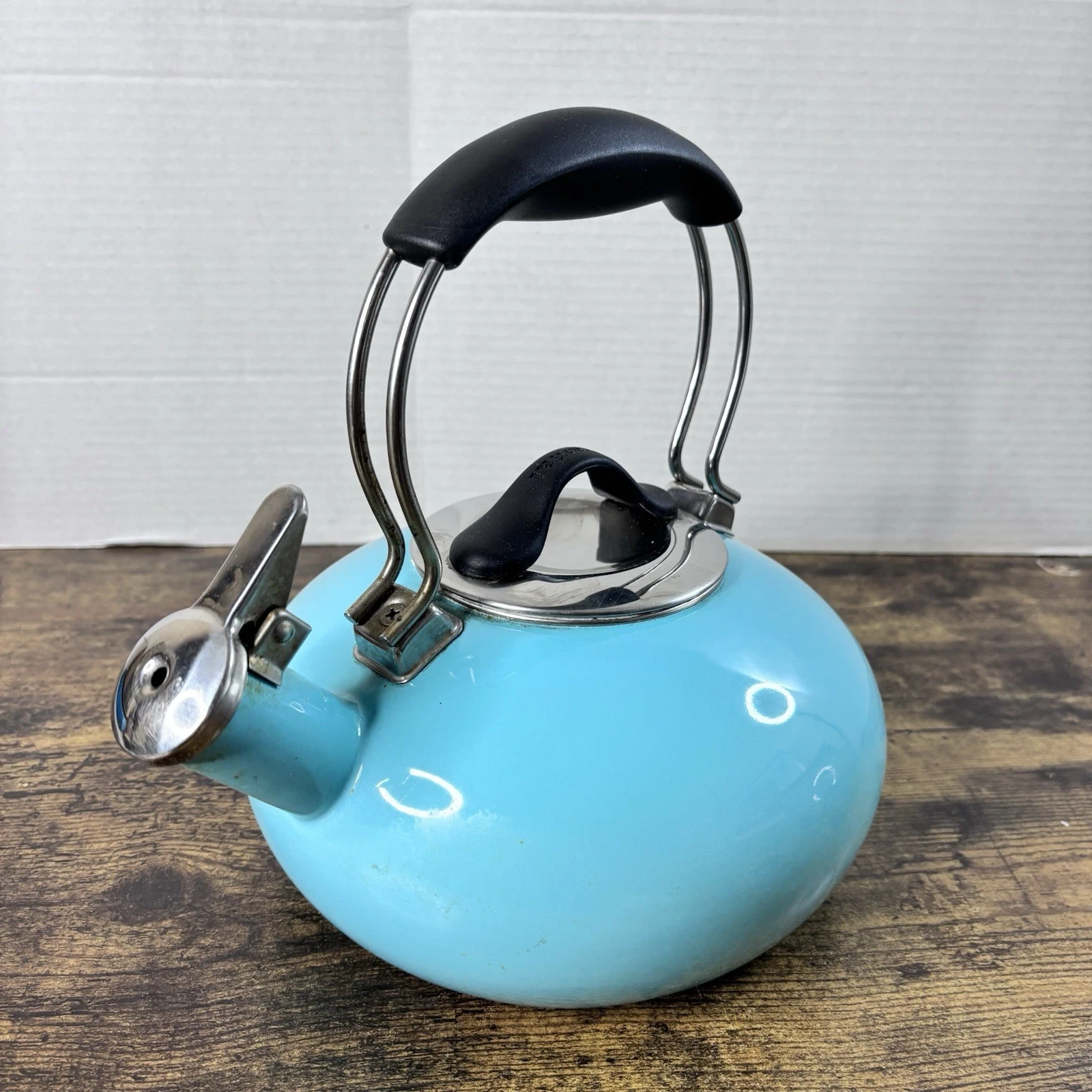 Chantal Turquoise/Teal Enamel On Steel 1.8 Quart Whistling Tea Kettle