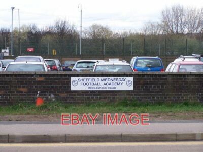 FOTO SHEFFIELD MITTWOCH F.C. ACADEMY I FIRST MET MY WIFE-TO-BE HERE NO NOT IN
