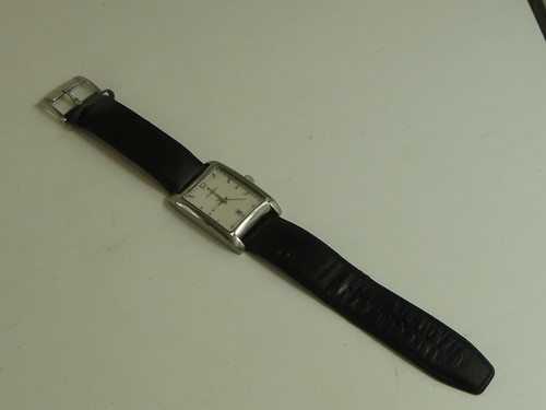 (ref109W) Men's Fossil Tank Wristwatch Not Working - Picture 3 of 4