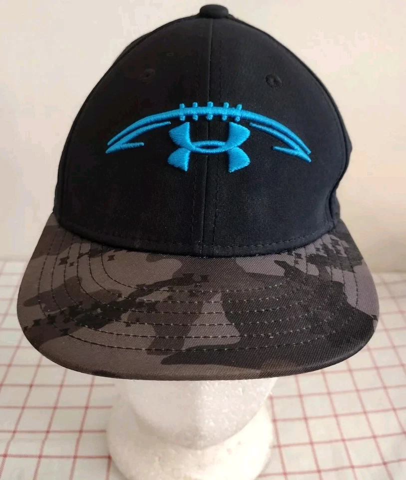 Gorra Under Armour Fútbol Camuflada Sombrero Negro Verde Talla S/M Juvenil Bordada  Foto 2 de 4
