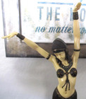 VINTAGE RESIN FIGURE OF 1920's FLAPPER WOMAN BY LUXOR LAS VEGAS GIFT COLLECTION — photo 2