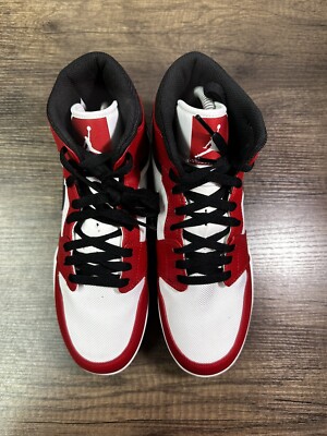 Nike Air Jordan 1 Mid TD 'Chicago' (AR5604-106) Men Size 9 Nike Air Jordan 1 Mid TD 'Chicago' (AR5604-106) Men Size 9