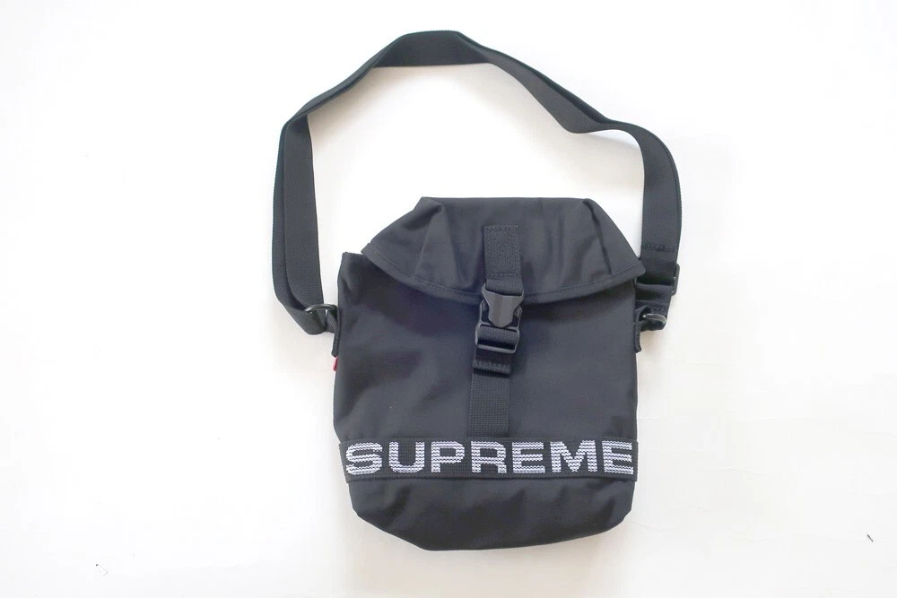 Sac latéral Supreme Field noir 2023