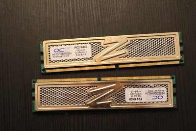 OCZ OCZ2G800R22GK (2GB, PC2-6400 (DDR2-800), DDR2 RAM, 800 MHz, DIMM 240-pol.)
