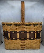 Vintage Amish Hand Woven Basket Well Made And Made In USA Maker Signed