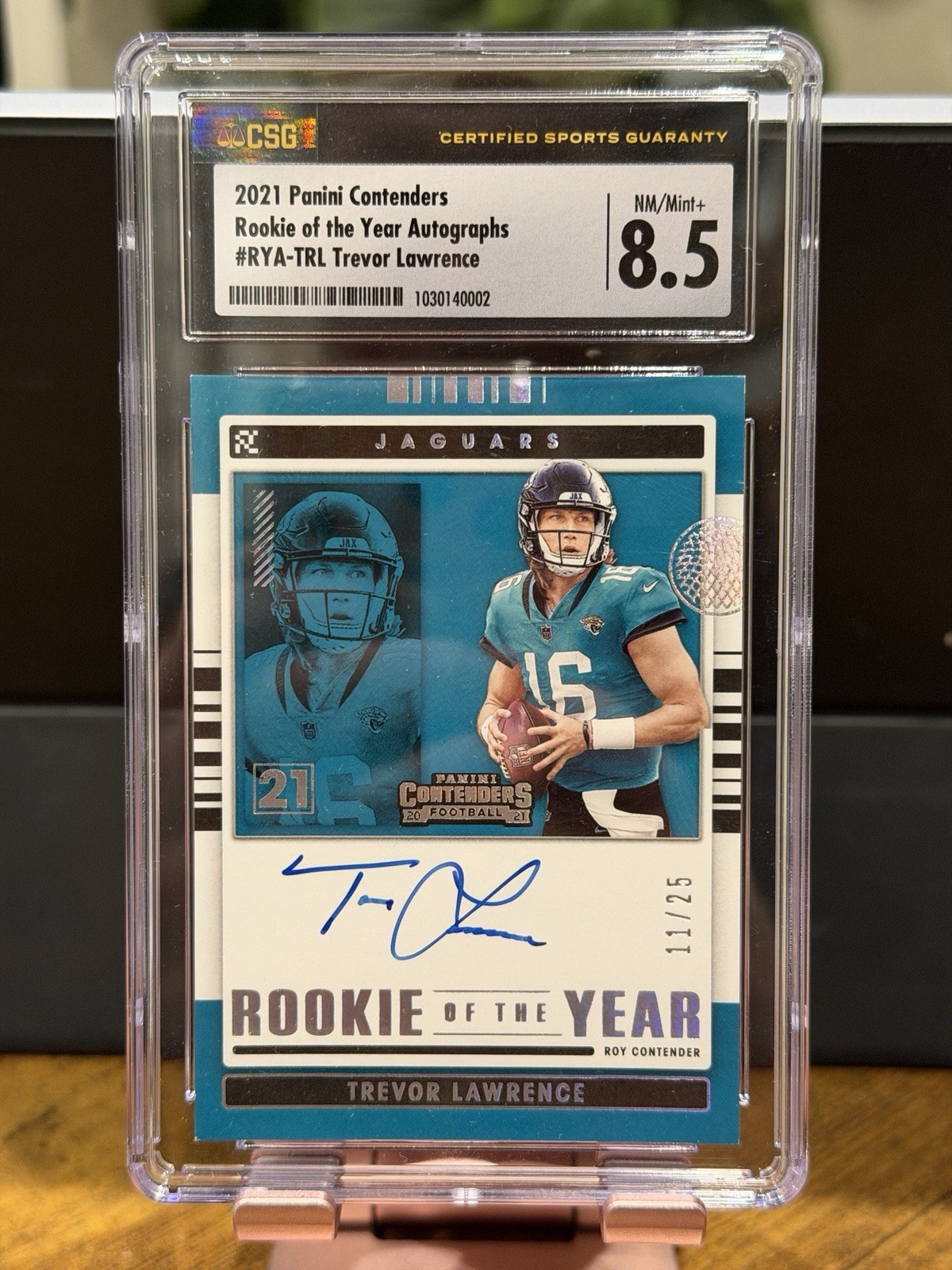 2021 Panini Contenders TREVOR LAWRENCE Auto RC Rookie Of The Year /25 CSG 8.5 NM