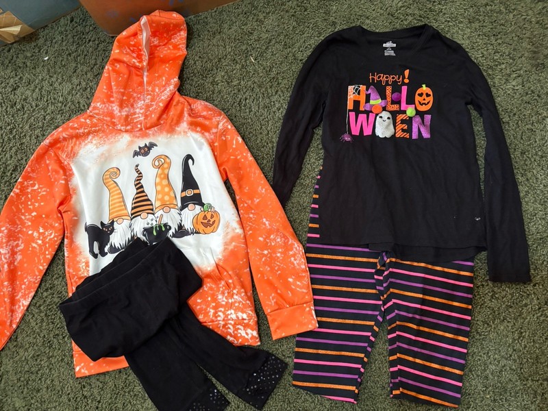 Girls Size 10-12 Lot Of 4 Pieces Halloween Long Sleeve Shirt, Hoodie And Legging