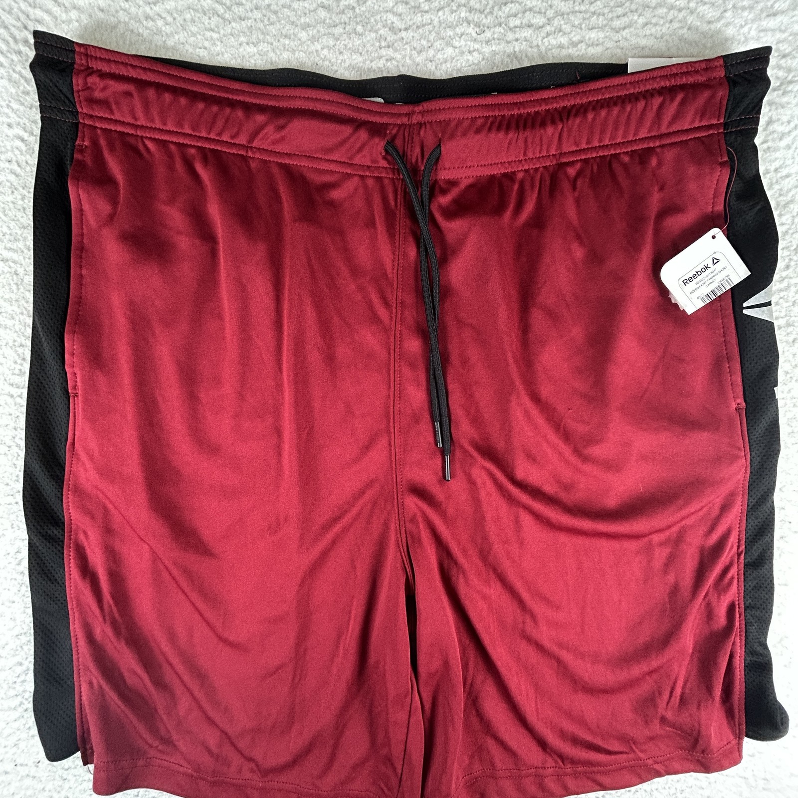 Reebok Shorts Mens 2XL Red Black Slim 9" Athletic Training Polyester New Tags thumbnail 2