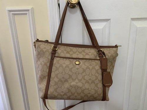 Coach Signature Peyton Zip Pocket Carry All Tote Handbag Bag F25504 Khaki brown