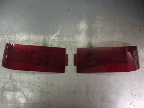 Juego de lentes de luz trasera John Deere genuino OEM M116504 M116505 415 425 445 455 - Imagen 1 de 4