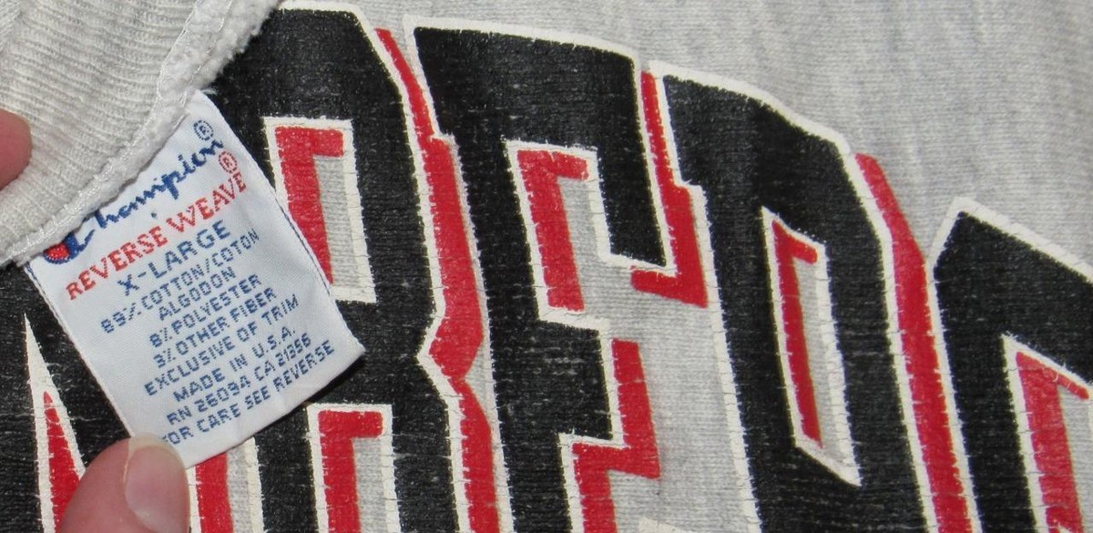 Vtg CHAMPION REVERSE WEAVE Whittenberg University Sweatshirt
