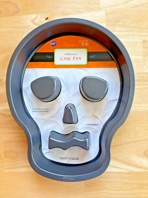 Wilton Halloween Skull Cake Pan - NonStick NEW