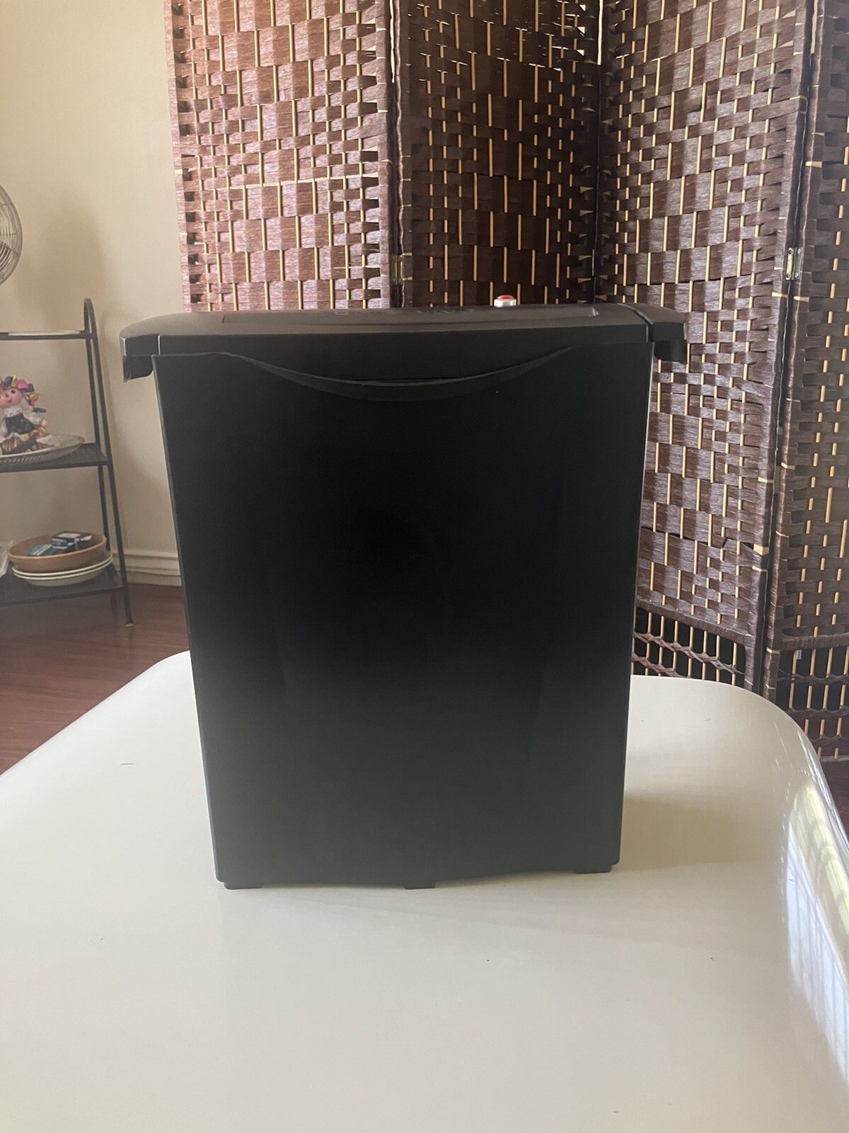 INTEK Black Strip-Cut 6-Sheet Paper Shredder #WS60B-D w/ Ready Indicator-image