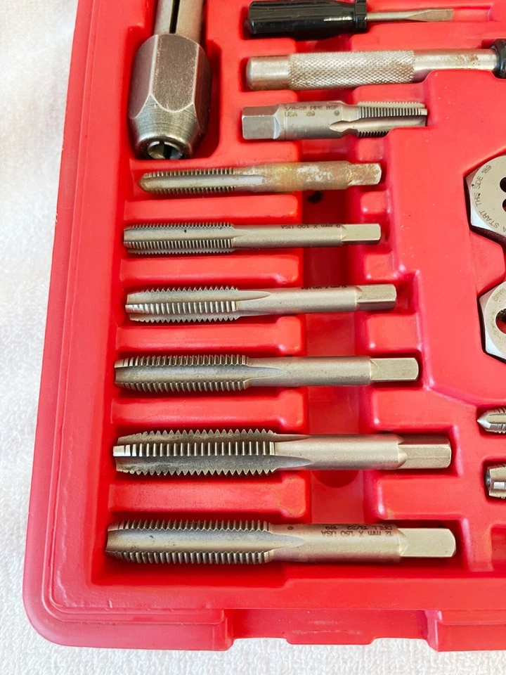 MAGNA 40 Piece Metric Tap Die Set W/ Case INCOMPLETE 96302 USA - Image 3 of 4