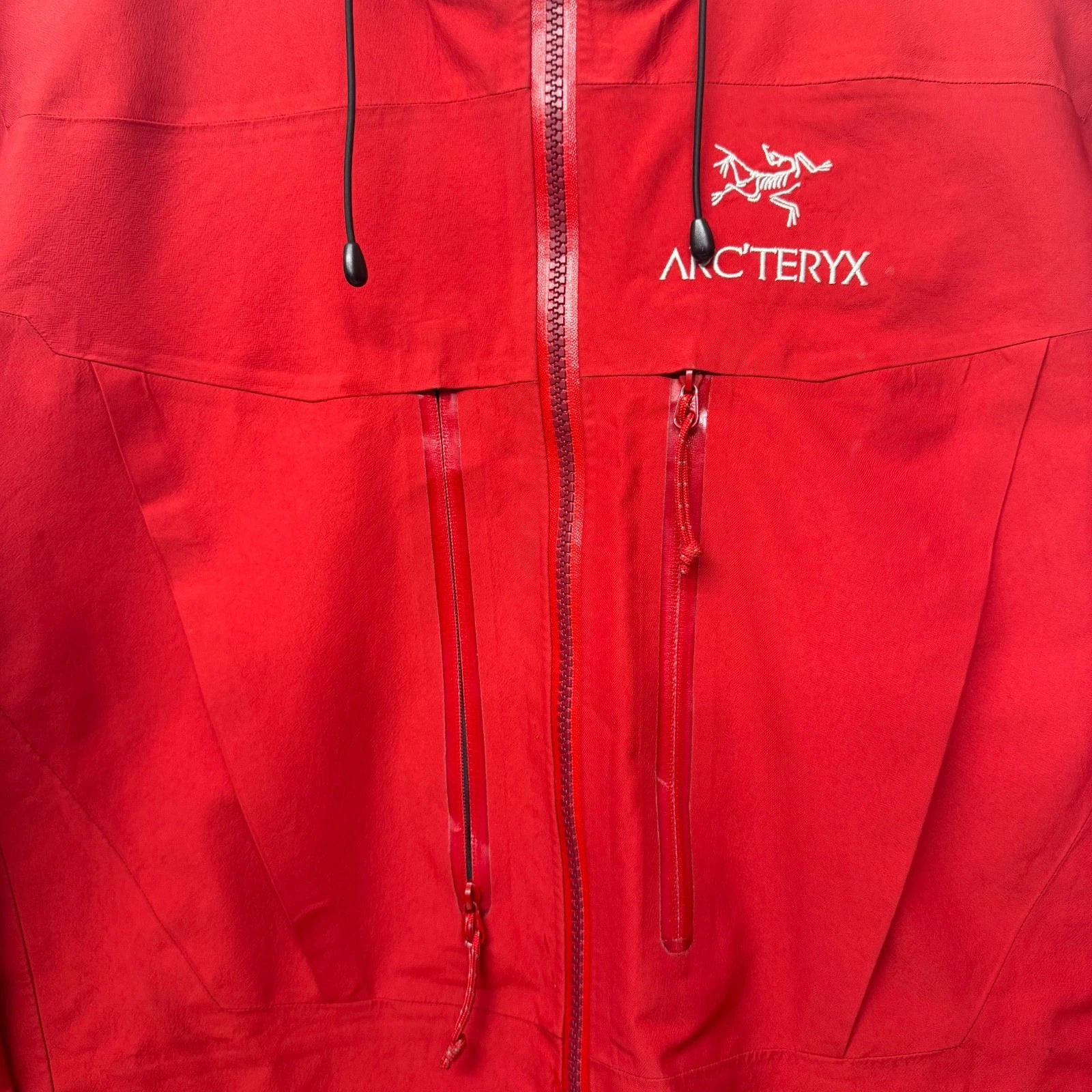 Arc'teryx Alpha SV Bordeaux Red Rain Ski Waterproof Jacket Men’s Size Small - product detail image 4
