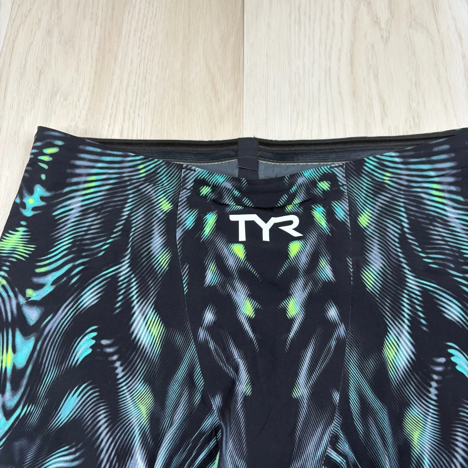 Traje de baño corto TYR Venzo para hombre acero verde Genesis Jammer cintura alta talla 36 Foto 3 de 4