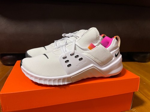 nike womens free metcon 2